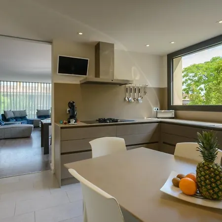 Casa Deluxe Alt Emporda Costa Brava - Private Swimming Pool Holiday home *